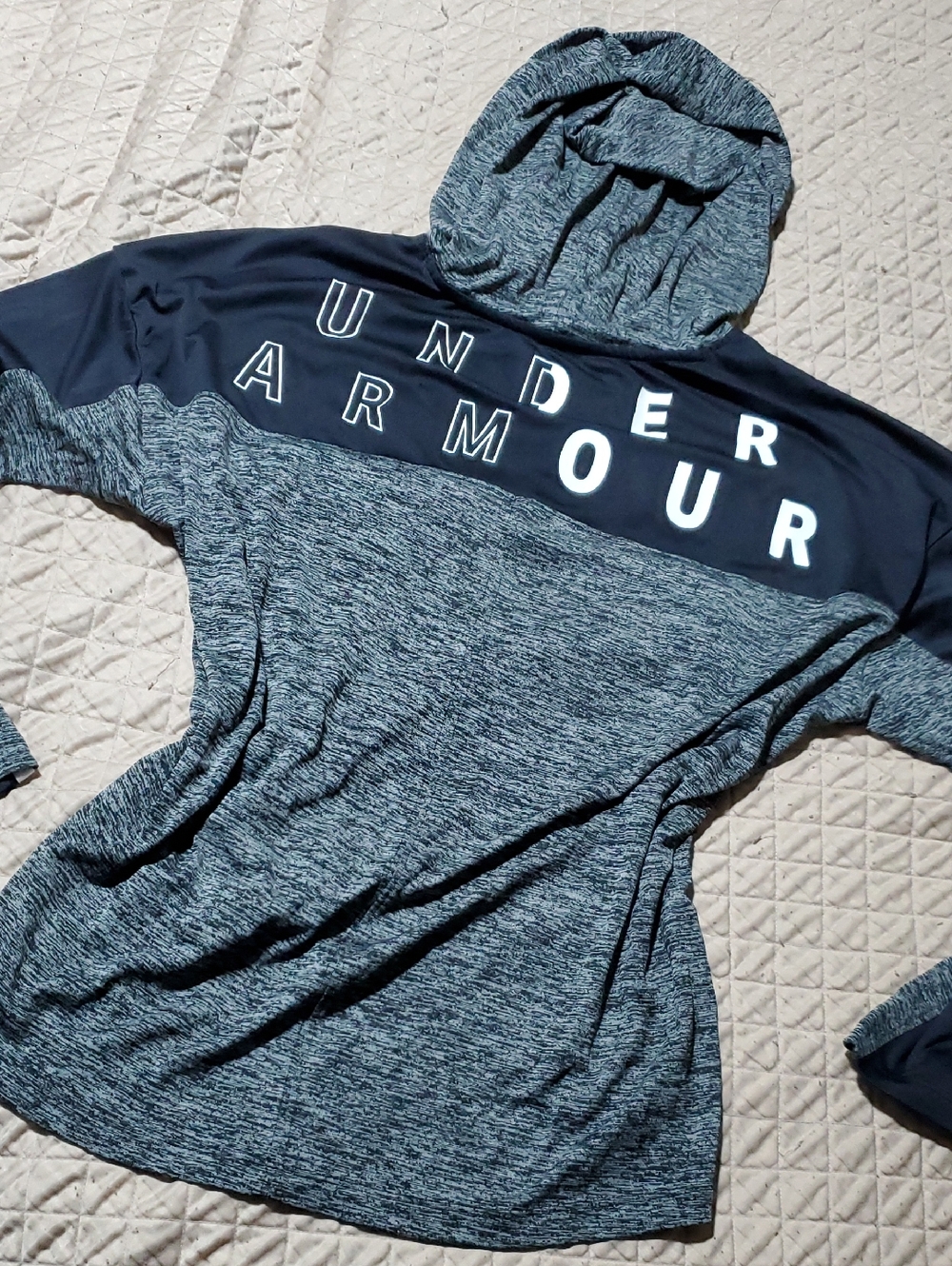 UA athletic Quick Dry Crop Hoodie With Thumb Holes